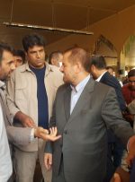 دیدار صمیمی استاندار کهگیلویه وبویراحمد با نمازگزاران در مصلی یاسوج دیدار صمیمی استاندار کهگیلویه وبویراحمد با نمازگزاران در مصلی یاسوج