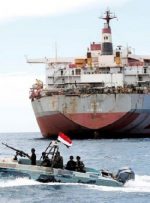 ادعای فرمانده ناوگان پنجم نیروی دریایی آمریکا: ایران مستقیماً در حملات حوثی‌ها به کشتی‌ها دست دارد