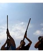 رسم غلط تیراندازی جشن عروسی در لنده را به عزا تبدیل کرد