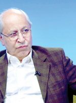 ایران که مادر عزیز همه ماست، در مسیر مرگ تدریجی ست / یک گروه به غارت منابع باقی‌مانده مشغول هستند، گروه دیگری با جهل و تعصب، مسیر رو به مرگ را تسریع می‌کنند / یک‌یک ما، مورد سوال آیندگان قرار خواهیم گرفت / آخر چطور ممکن است کشوری تا این اندازه ثروتمند، این‌گونه فقیر باشد؟