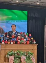 همتی: آمده ام که بگویم امروز همچنان امیدوار به آینده هستم/ آینده این کشور در دست جوانانی است که بدون دغدغه‌های بیهوده سیاسی هستند/ امروز دیگر زمان آزمون و خطا نیست/ برای رفع تحریم باید توافق ملی ایجاد شود / با انجام اصلاحات مورد نظر، تورم قطعاً کاهش می‌یابد