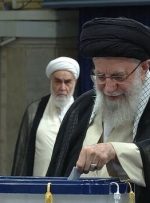 مقام معظم رهبری پس از انداختن رای خود به صندوق: افزایش رای‌دهنگان برای جمهوری اسلامی نیاز قطعی است / دوام و آبروی جمهوری اسلامی در دنیا متوقف به حضور مردم است