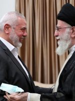 رهبر انقلاب درباره ترور اسماعیل هنیه: رژیم صهیونیستی میهمان عزیز ما را در خانه‌ ما به شهادت رساند ولی زمینه‌ مجازاتی سخت برای خود را نیز فراهم ساخت / ما در این حادثه‌ تلخ و سخت که در حریم جمهوری اسلامی اتفاق افتاد، خونخواهی او را وظیفه‌ خود می‌دانیم