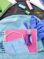 ۱۰۰ بسته نوشت افزار به دانش آموزان نیازمند کهگیلویه اهدا شد