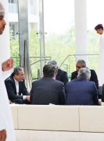 ایران ممکن است به صورت موقت، غنی‌سازی اورانیوم را متوقف کند، مشروط بر اینکه آمریکا حق تهران برای غنی‌سازی اورانیوم را به رسمیت بشناسد/ترامپ باید رسماً حق حاکمیتی ایران برای غنی‌سازی اورانیوم را به رسمیت بشناسد و مجوز آزادسازی درآمد‌های نفتی ایران را صادر کند/این توافق در قالب یک «تفاهم سیاسی» می‌تواند زمینه‌ساز یک توافق جامع‌تر هسته‌ای شود /تفاهم سیاسی ممکن است به‌زودی حاصل شود